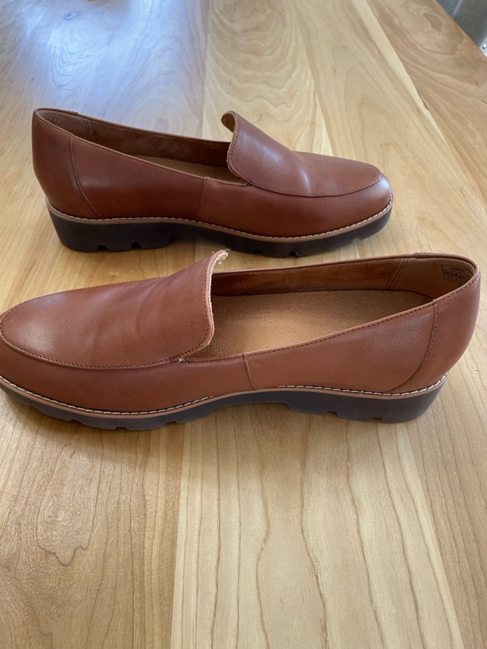 Vionic Kensley Womens Size 10 Wide Slip On Loafers Shoes Brown Leather - Picture 5 of 8